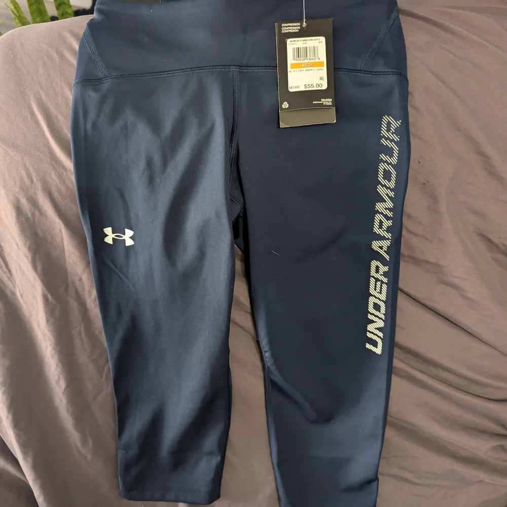 Under Armour Dark Blue Athletic Capri Leggings